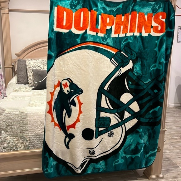Miami Dolphins NFL fleece throw blanket - Picture 1 of 10